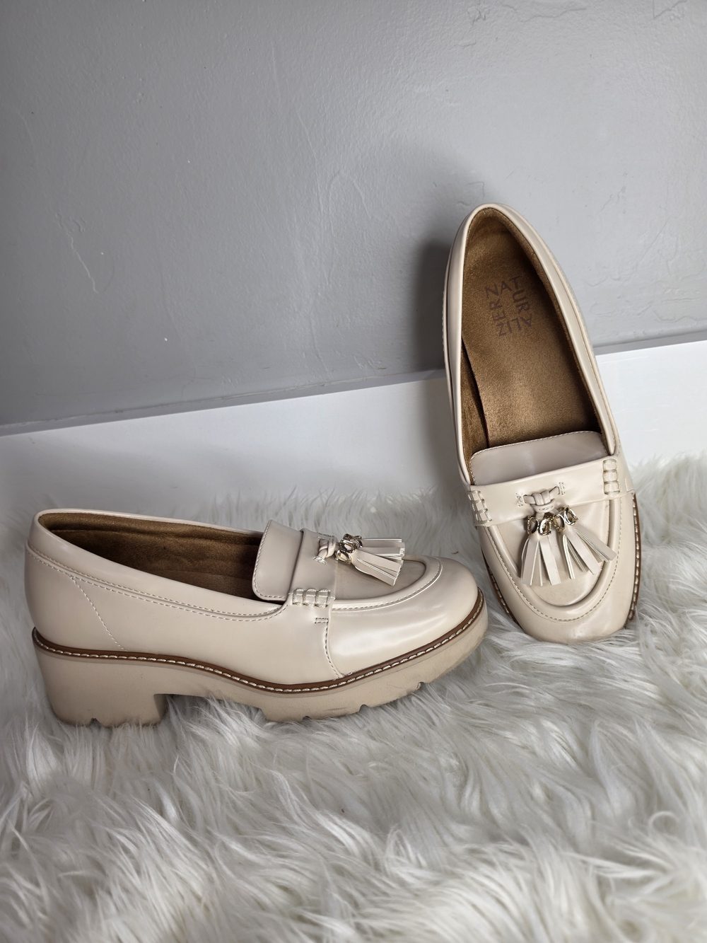 Naturalizer Caberet Loafer- Porcelain White Size 8